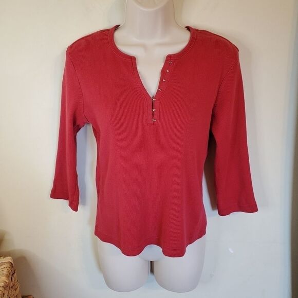 Red 3/4th Sleeve Henley Clasp Shirt - Picture 1 of 9